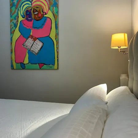 Guggensuites Проживание в семье